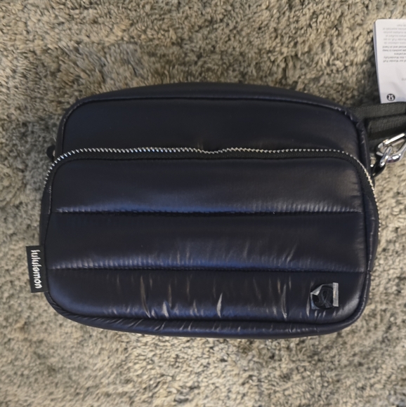 Lululemon everywhere crossbody wunder puff - Picture 1 of 6